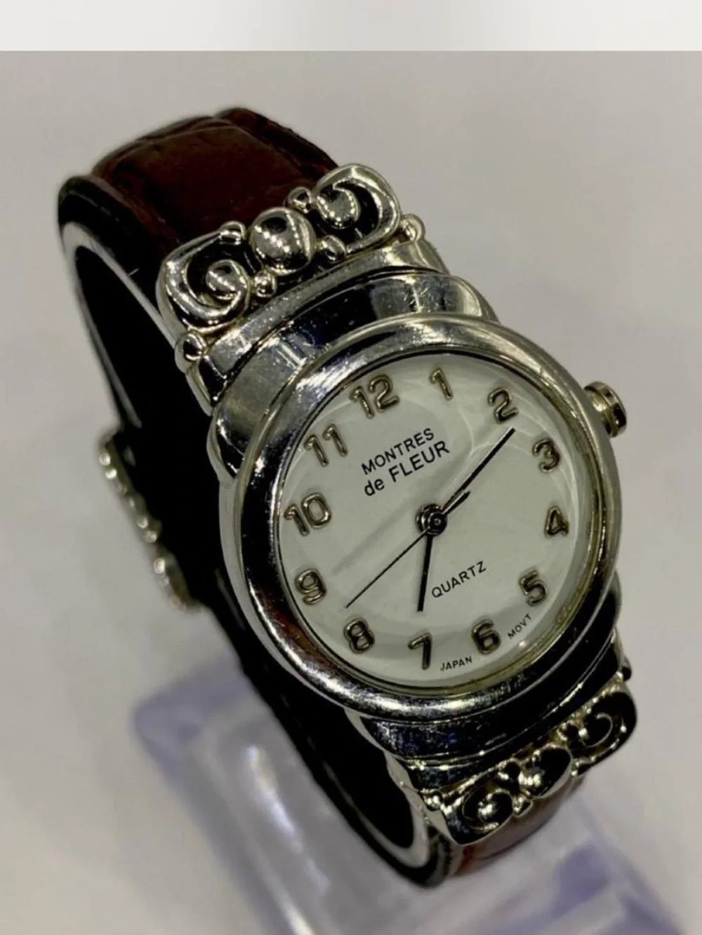 Designer ***  Silver Case * Tan  Leather Strap Quartz Watch ^^^